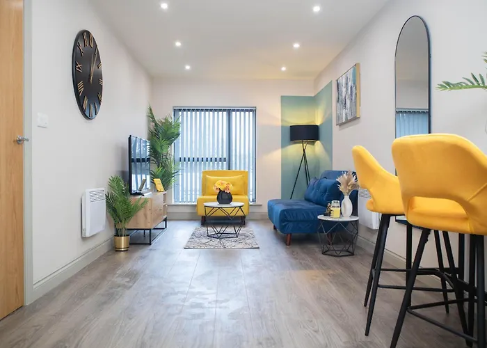 Royale - Rose Platinum Leeds (West Yorkshire)